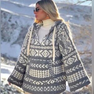 Zara Jacquard Knit Hoodie Poncho Sweater Bell Sleeve Medium